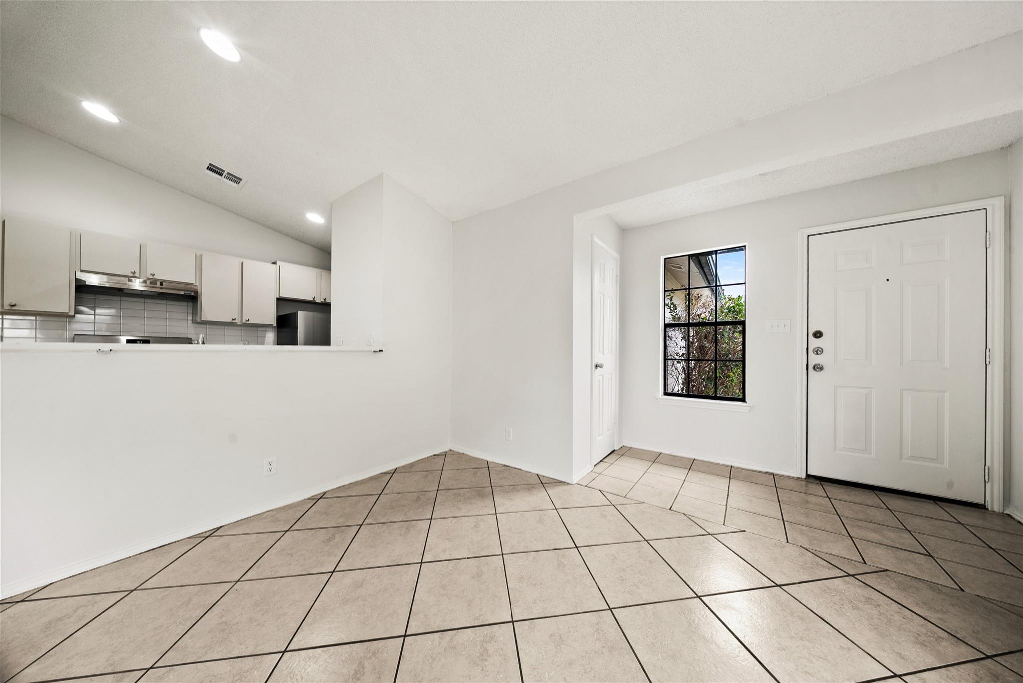 808 Lloyd Ln # A&B, Elgin, TX 78621