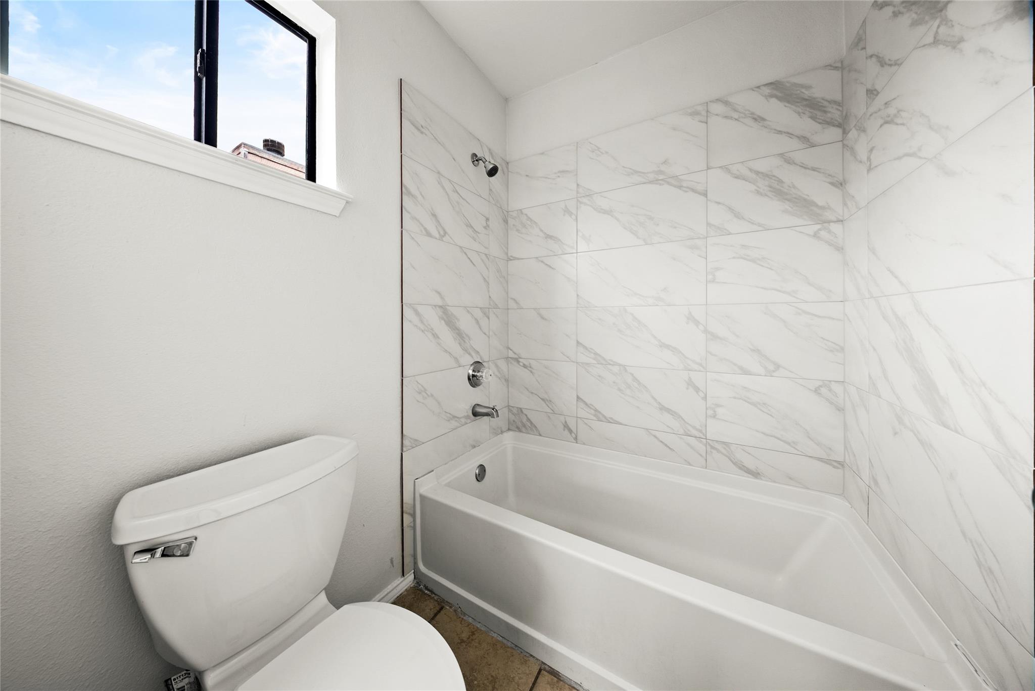 808 Lloyd Ln # A&B, Elgin, TX 78621