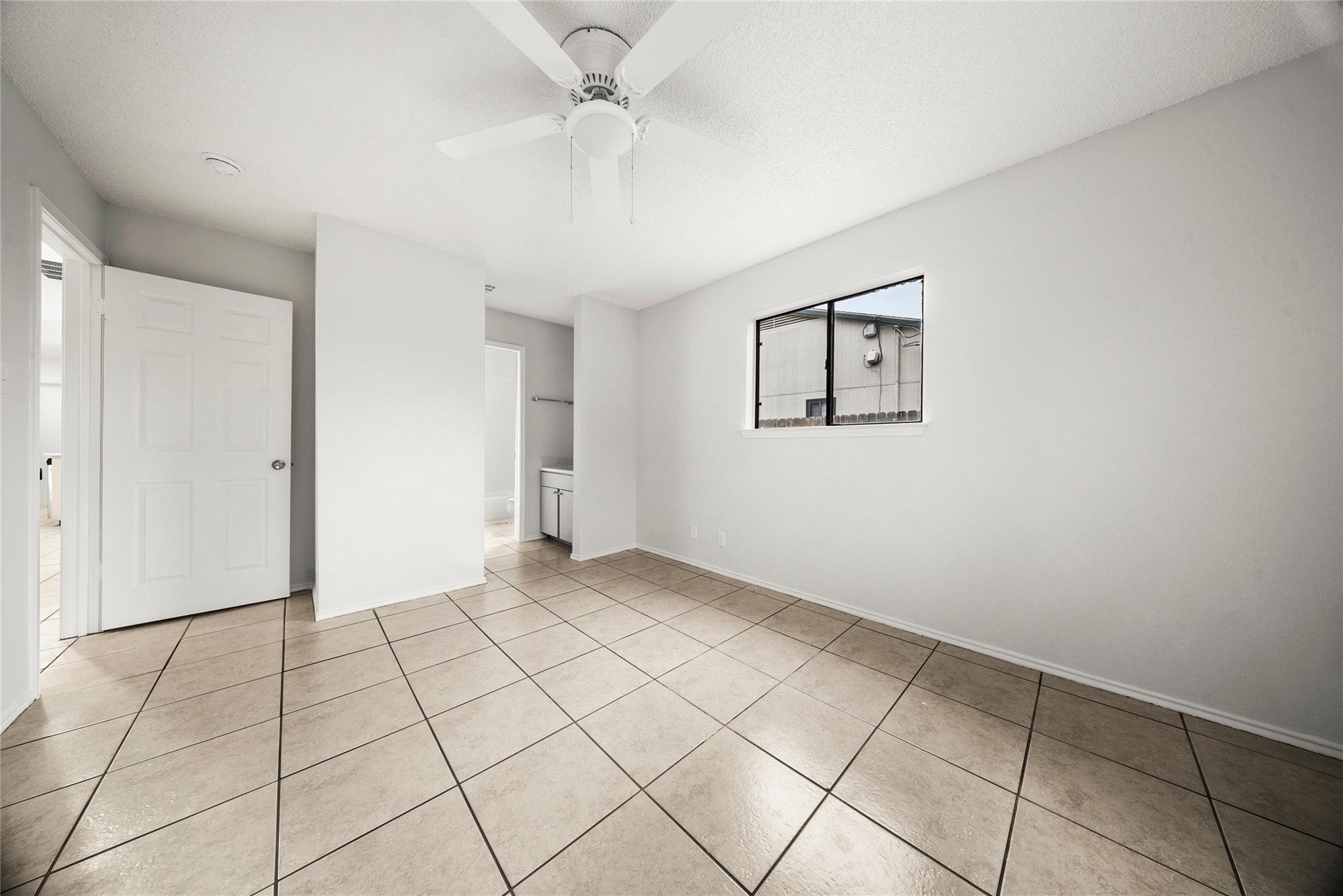 808 Lloyd Ln # A&B, Elgin, TX 78621