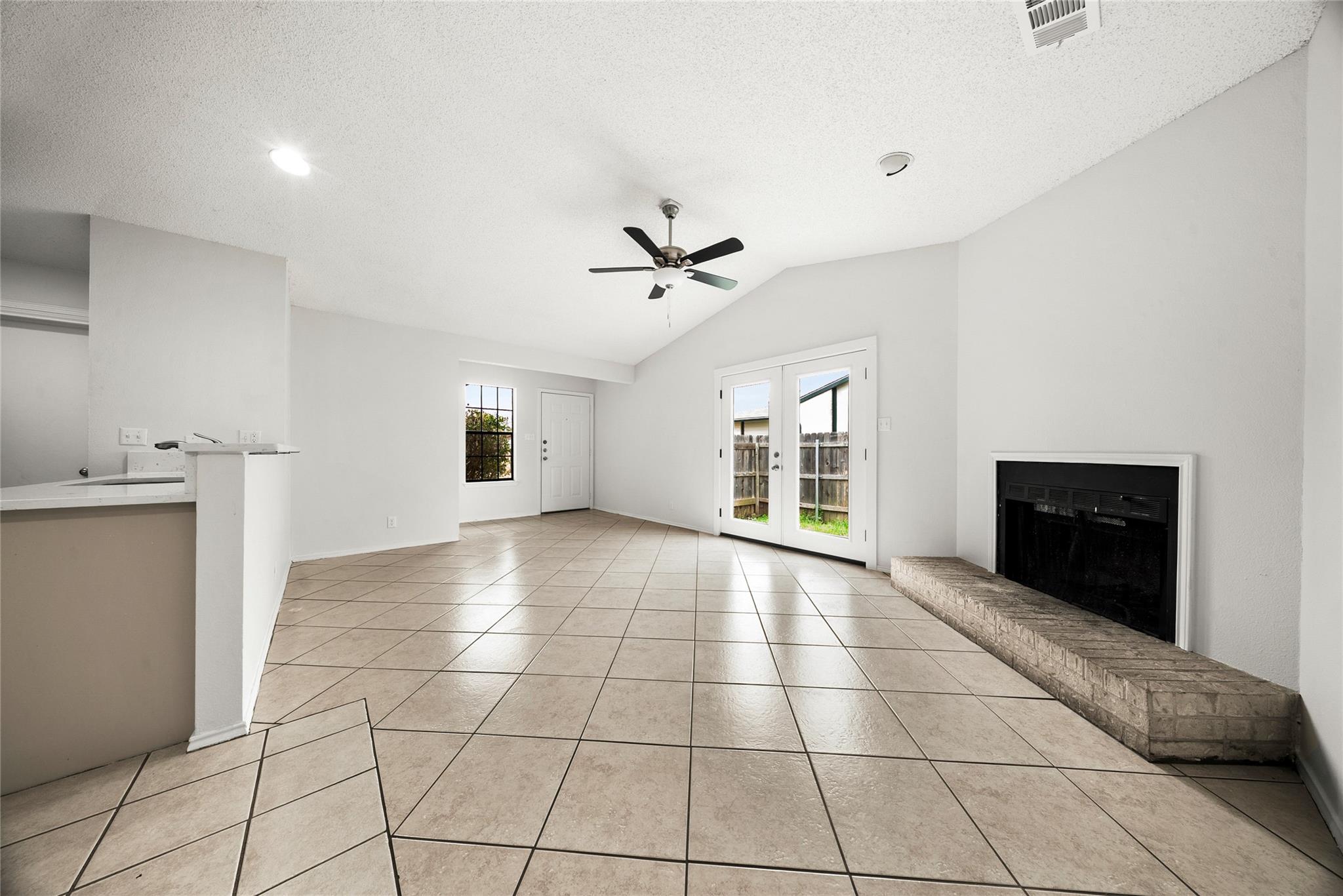 808 Lloyd Ln # A&B, Elgin, TX 78621