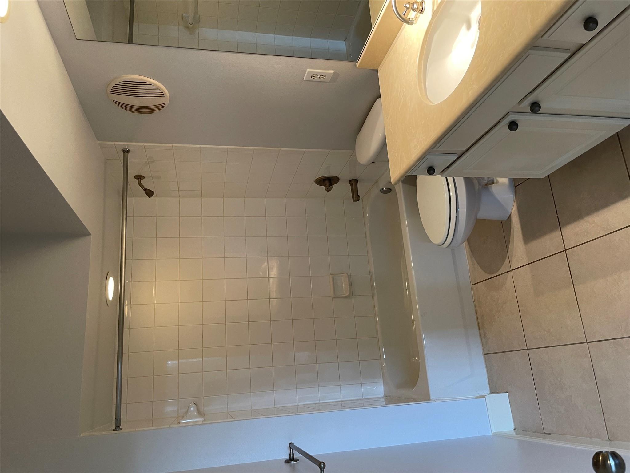 7701 Rialto Blvd # 822, Austin, TX 78735