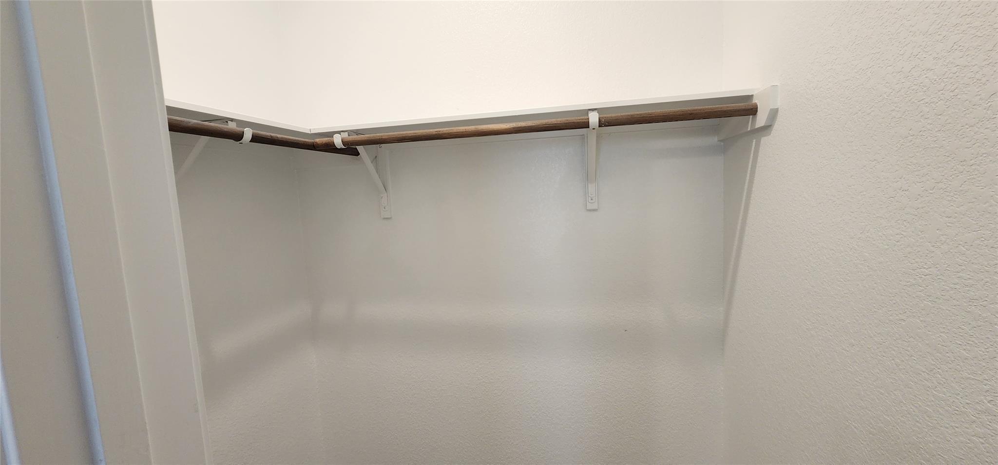 252 Los Olives Ln, Liberty Hill, TX 78642