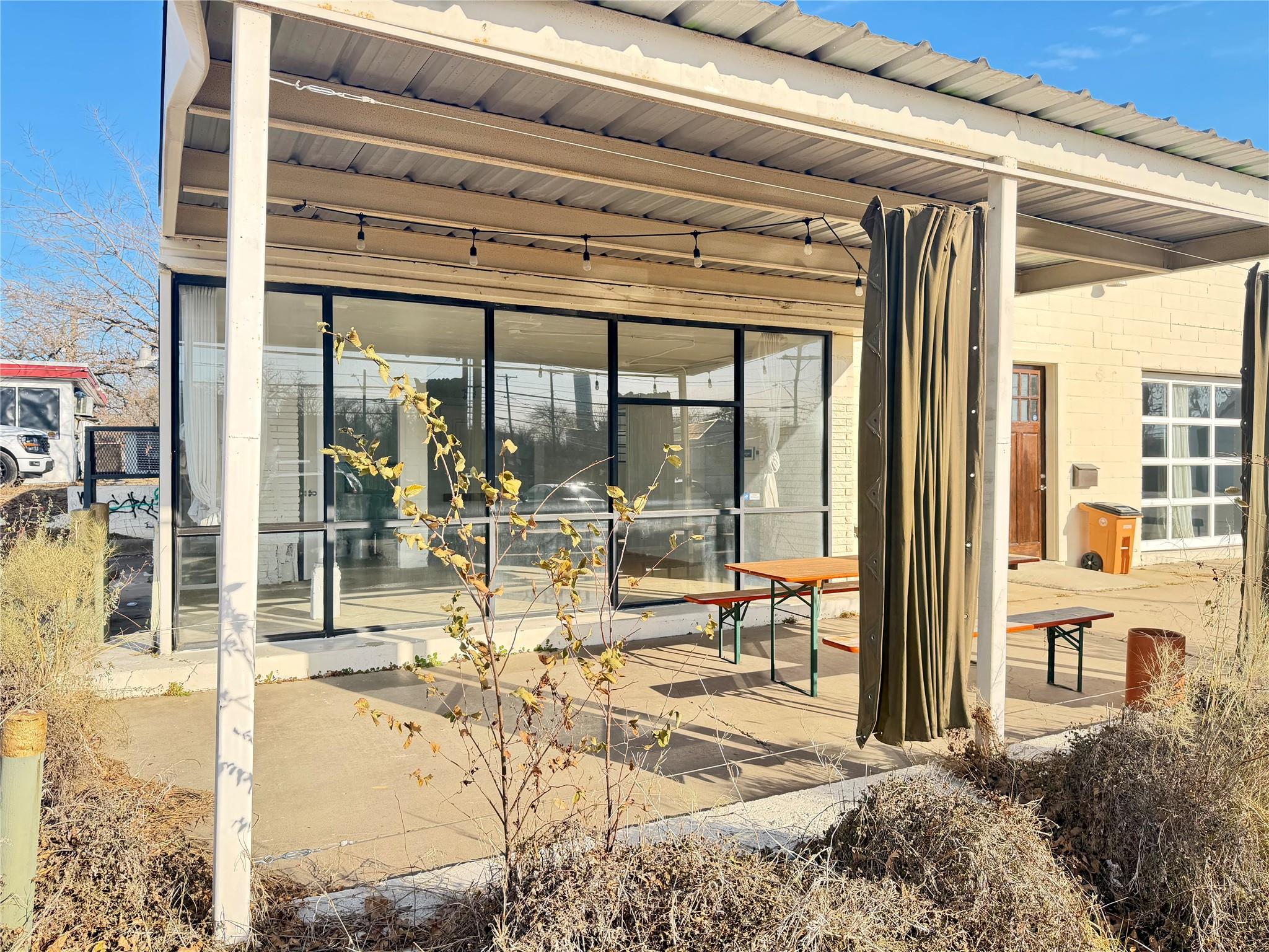 1901 E 12th St, Austin, TX 78702