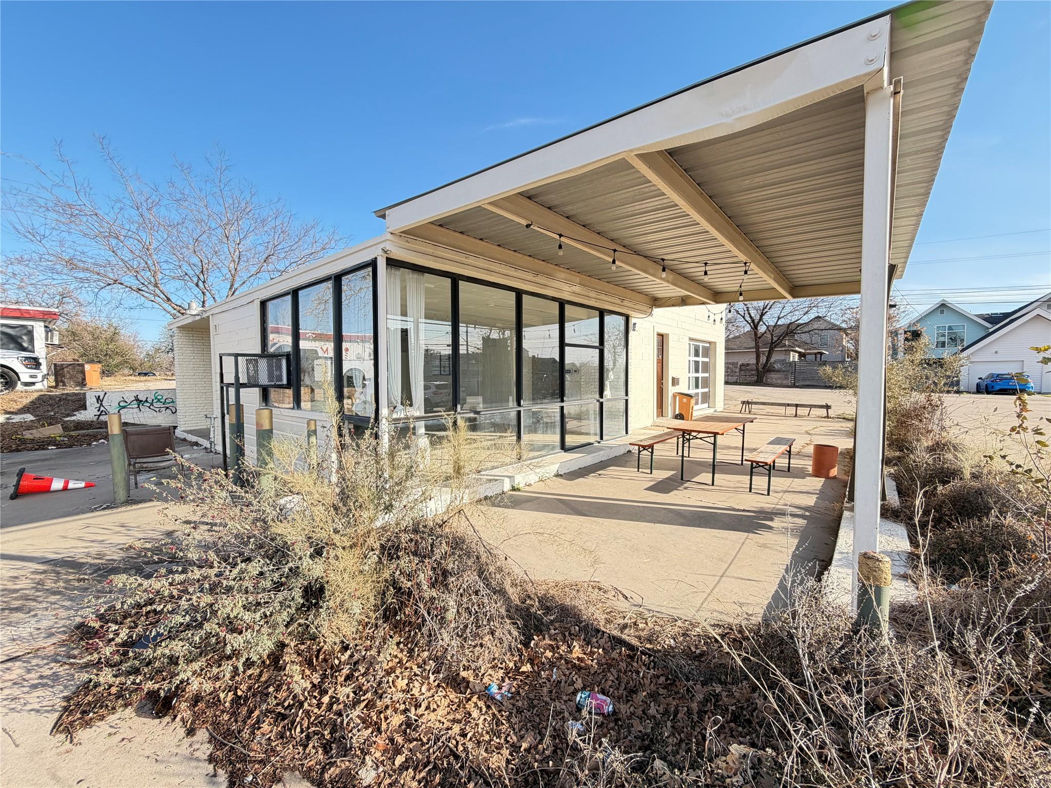 1901 E 12th St, Austin, TX 78702