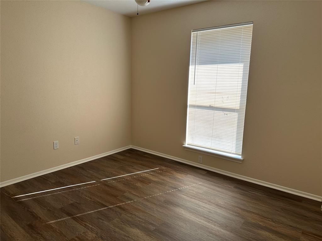 1047 Private Road 3022, Elgin, TX 78621