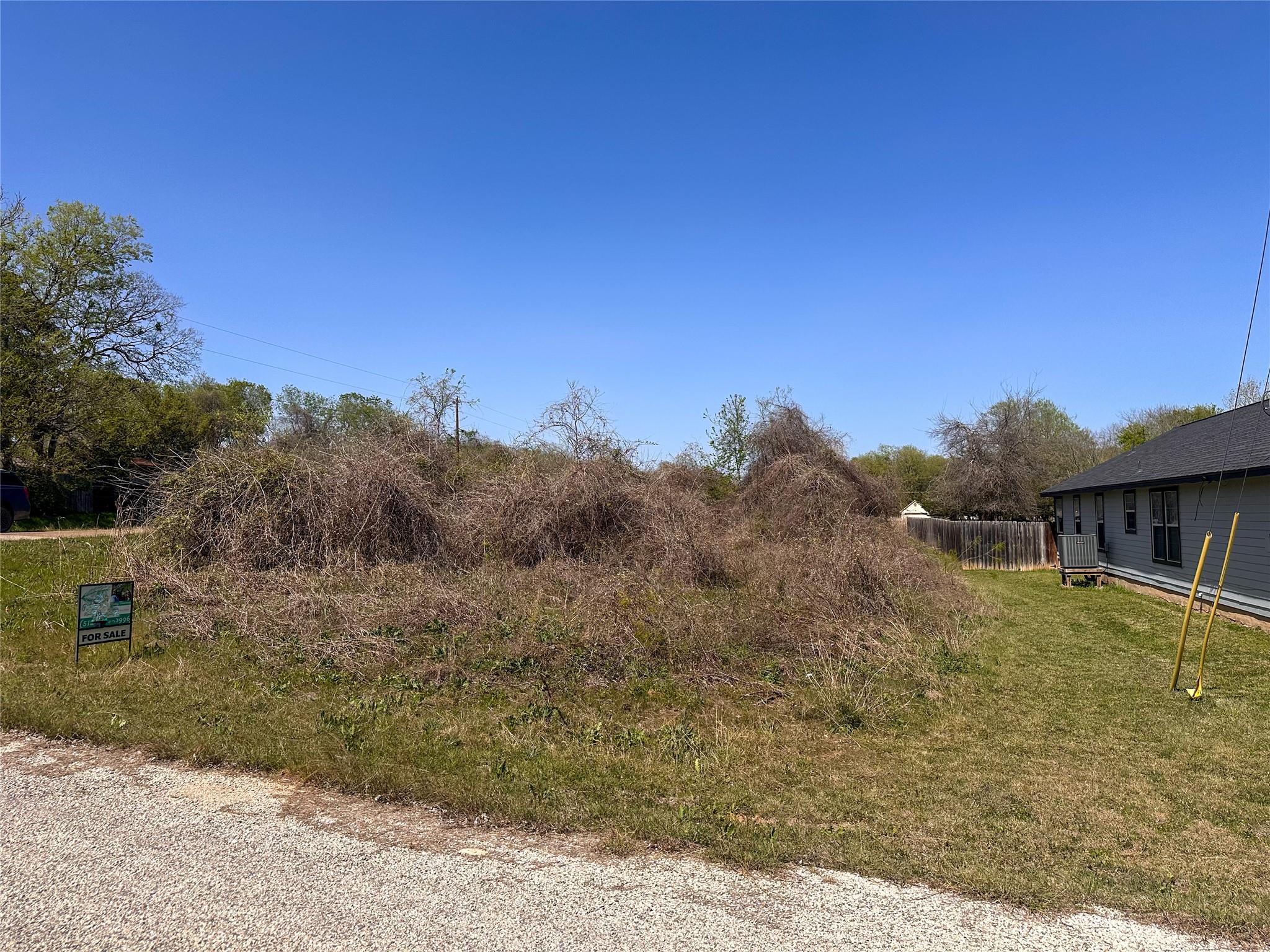 100 Paia Ln, Bastrop, TX 78602