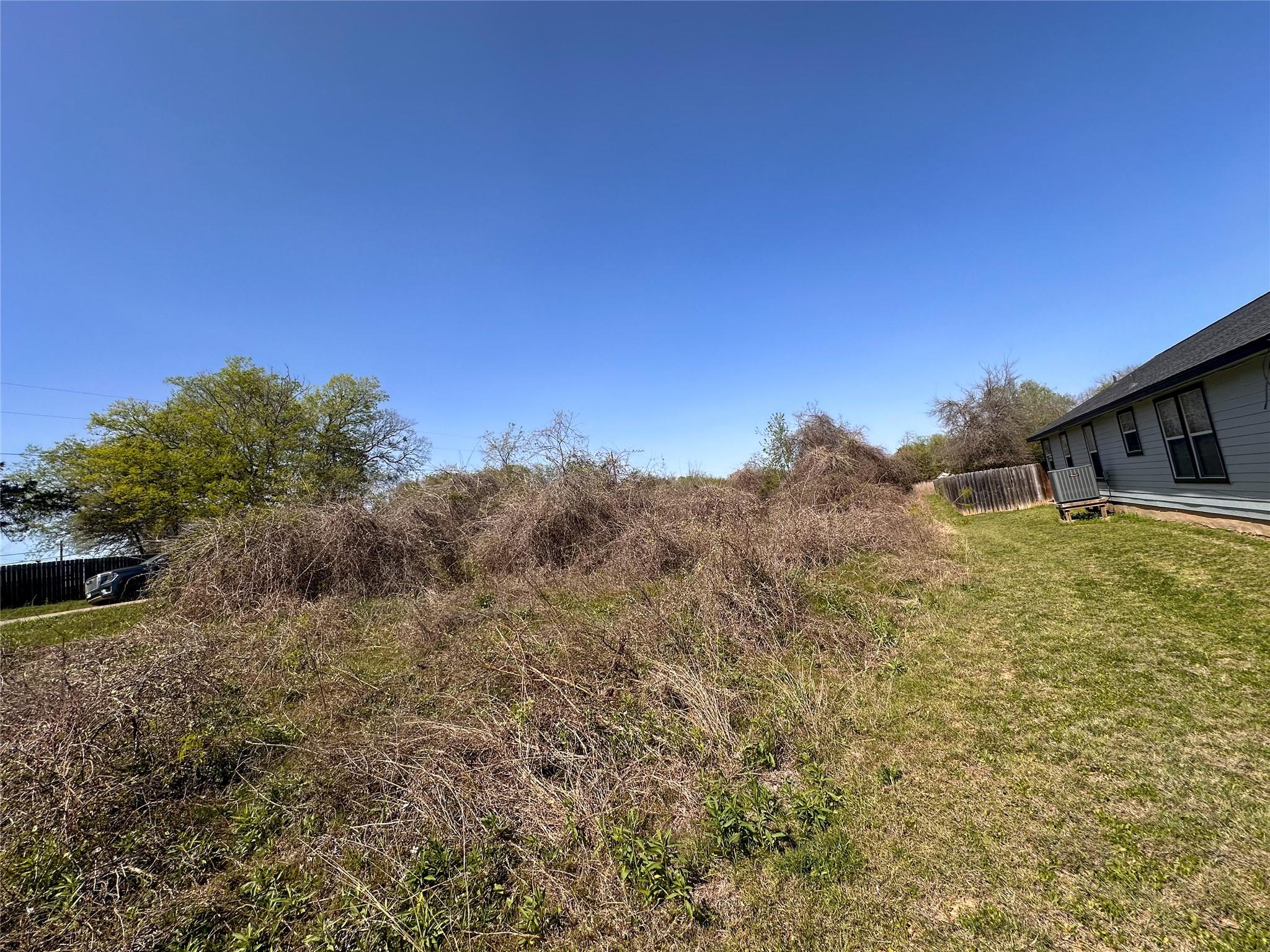 100 Paia Ln, Bastrop, TX 78602