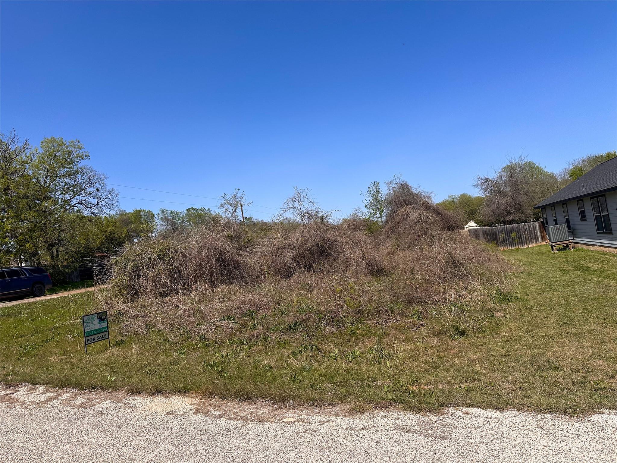 100 Paia Ln, Bastrop, TX 78602