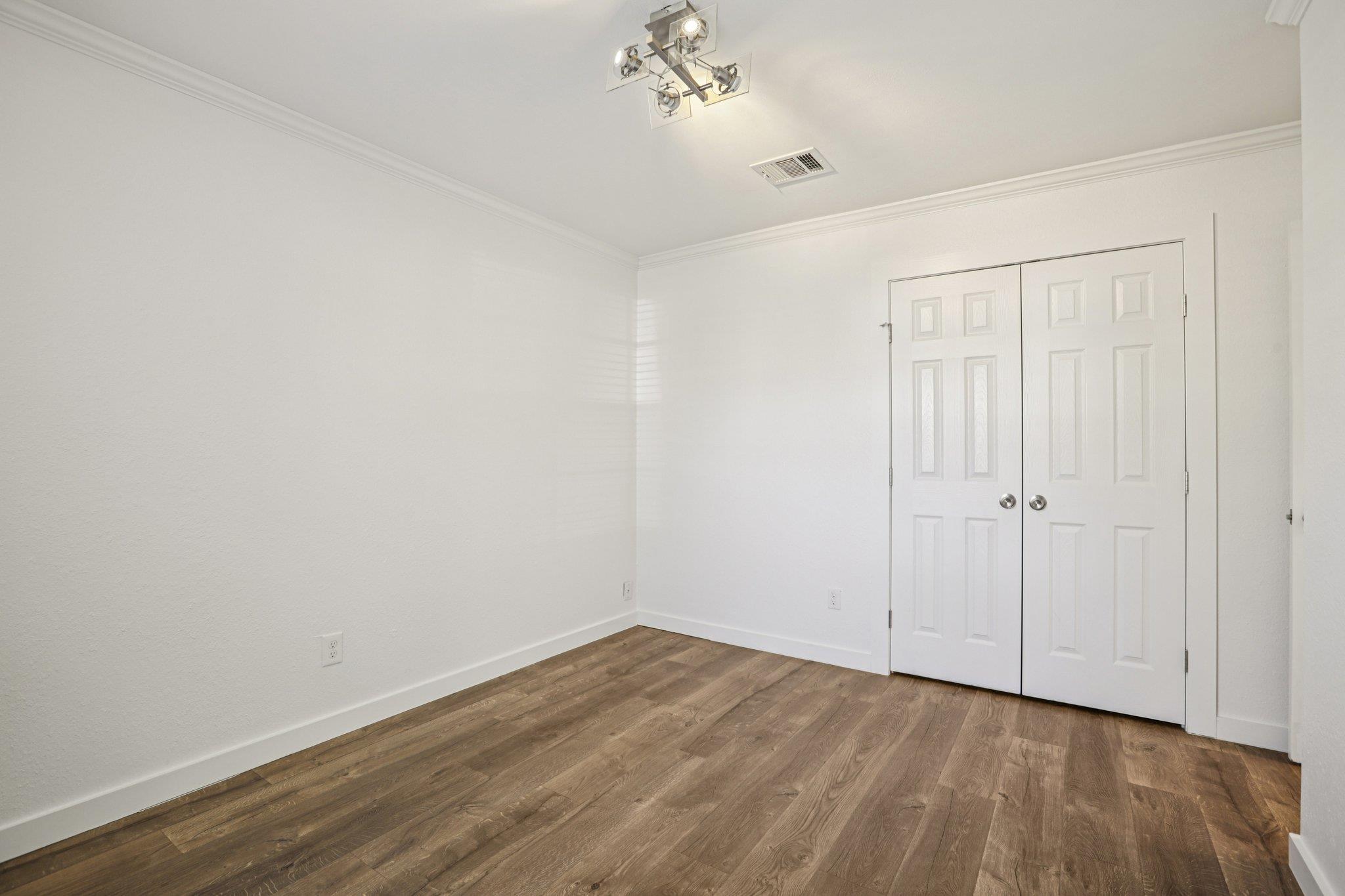 2713 Crownspoint Dr, Austin, TX 78748