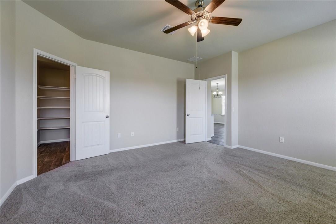 401 Cassandra Dr, Hutto, TX 78634