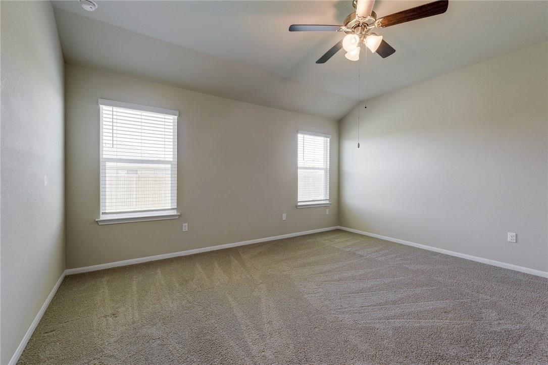 401 Cassandra Dr, Hutto, TX 78634