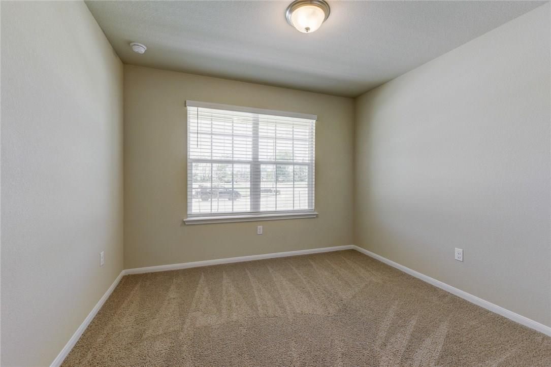 401 Cassandra Dr, Hutto, TX 78634