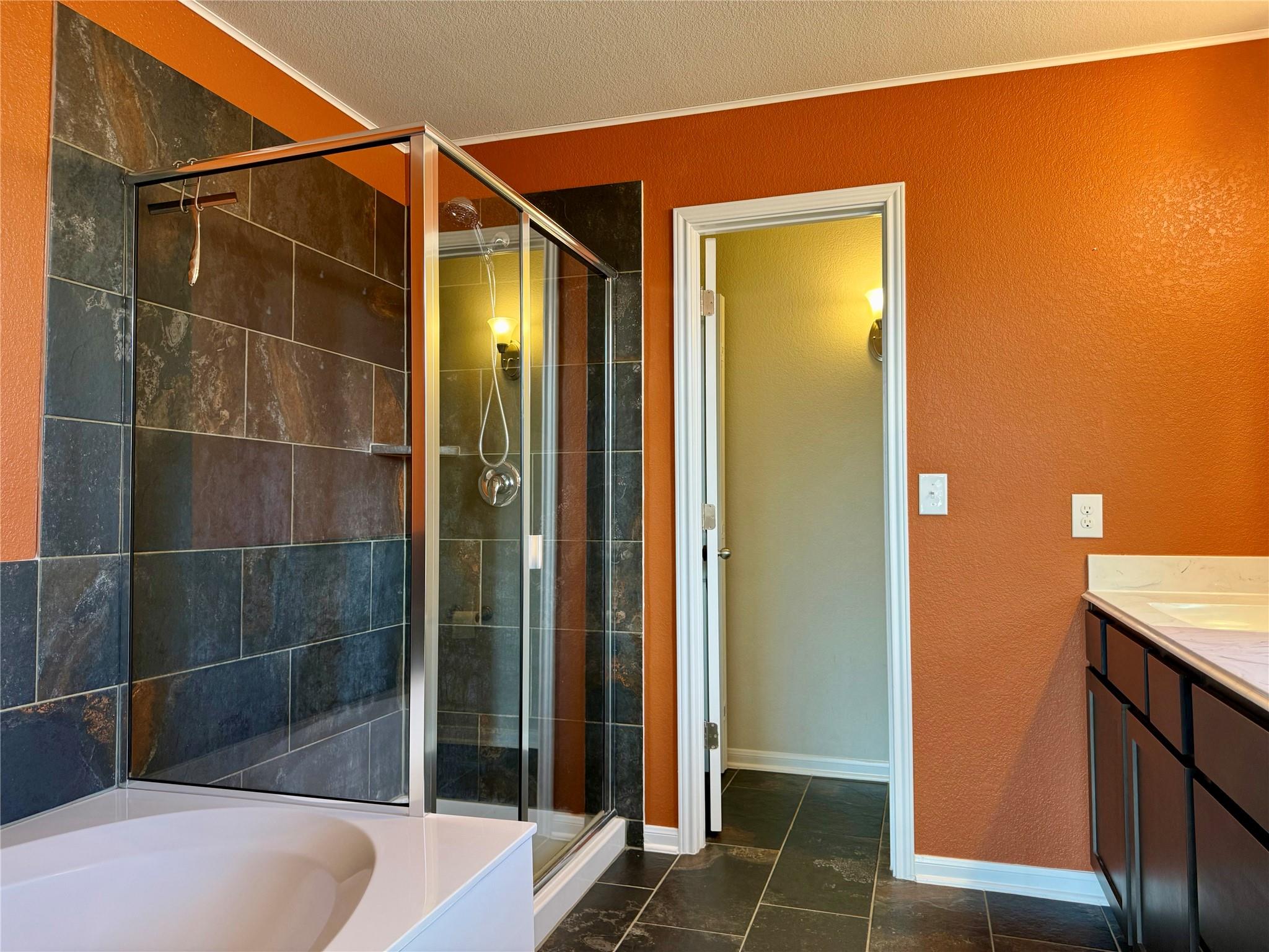 1293 Nevarez, Kyle, TX 78640