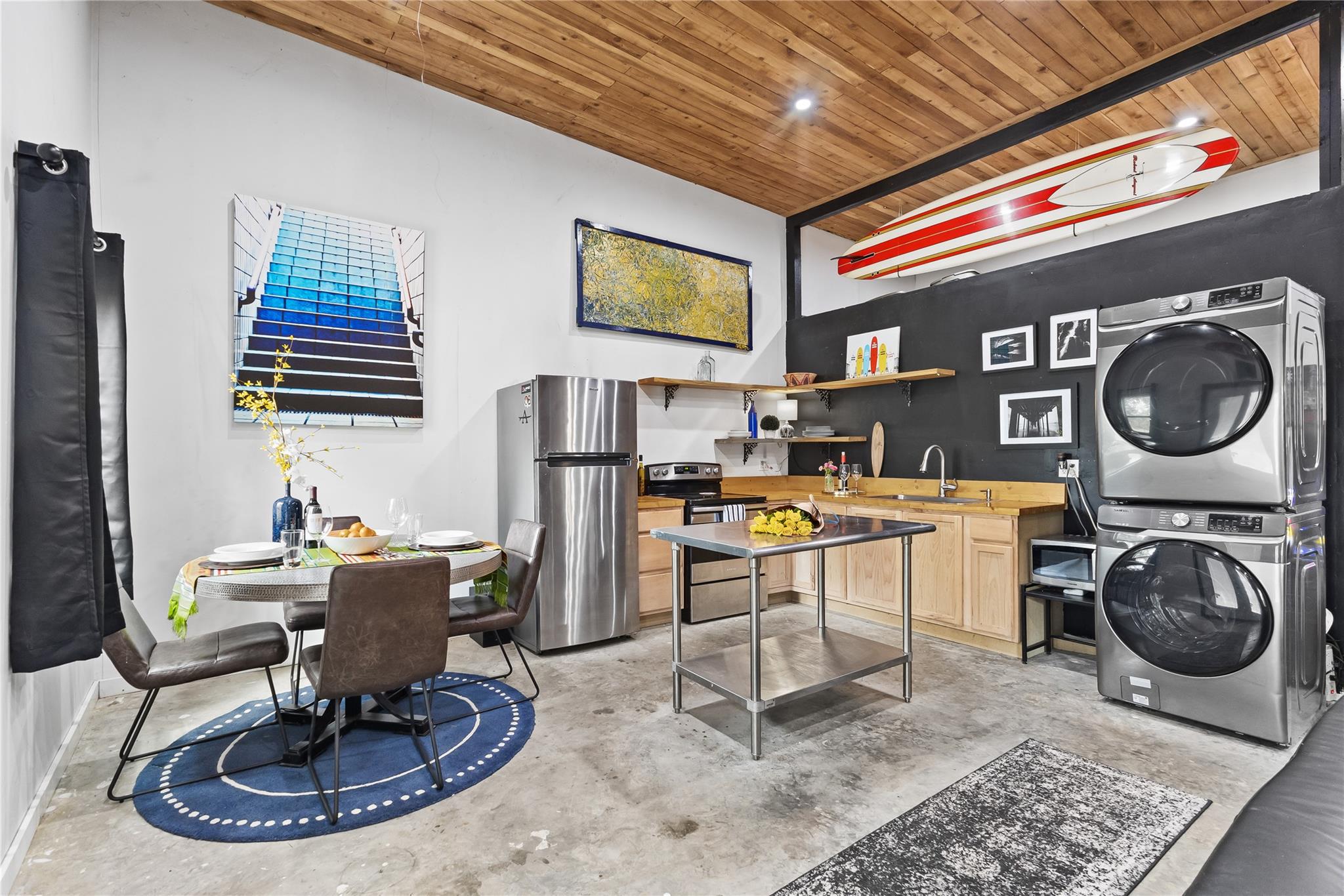 124 Valley Creek Dr, Cedar Creek, TX 78612