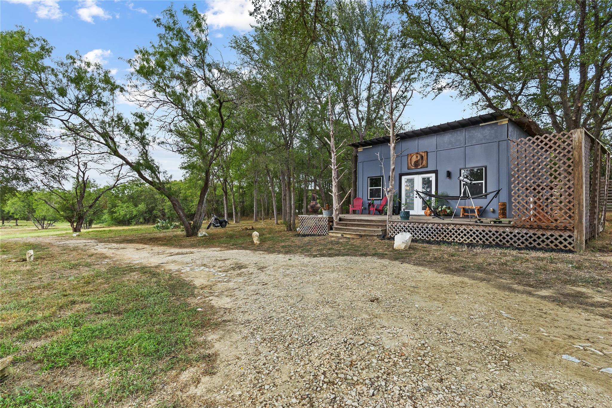 124 Valley Creek Dr, Cedar Creek, TX 78612