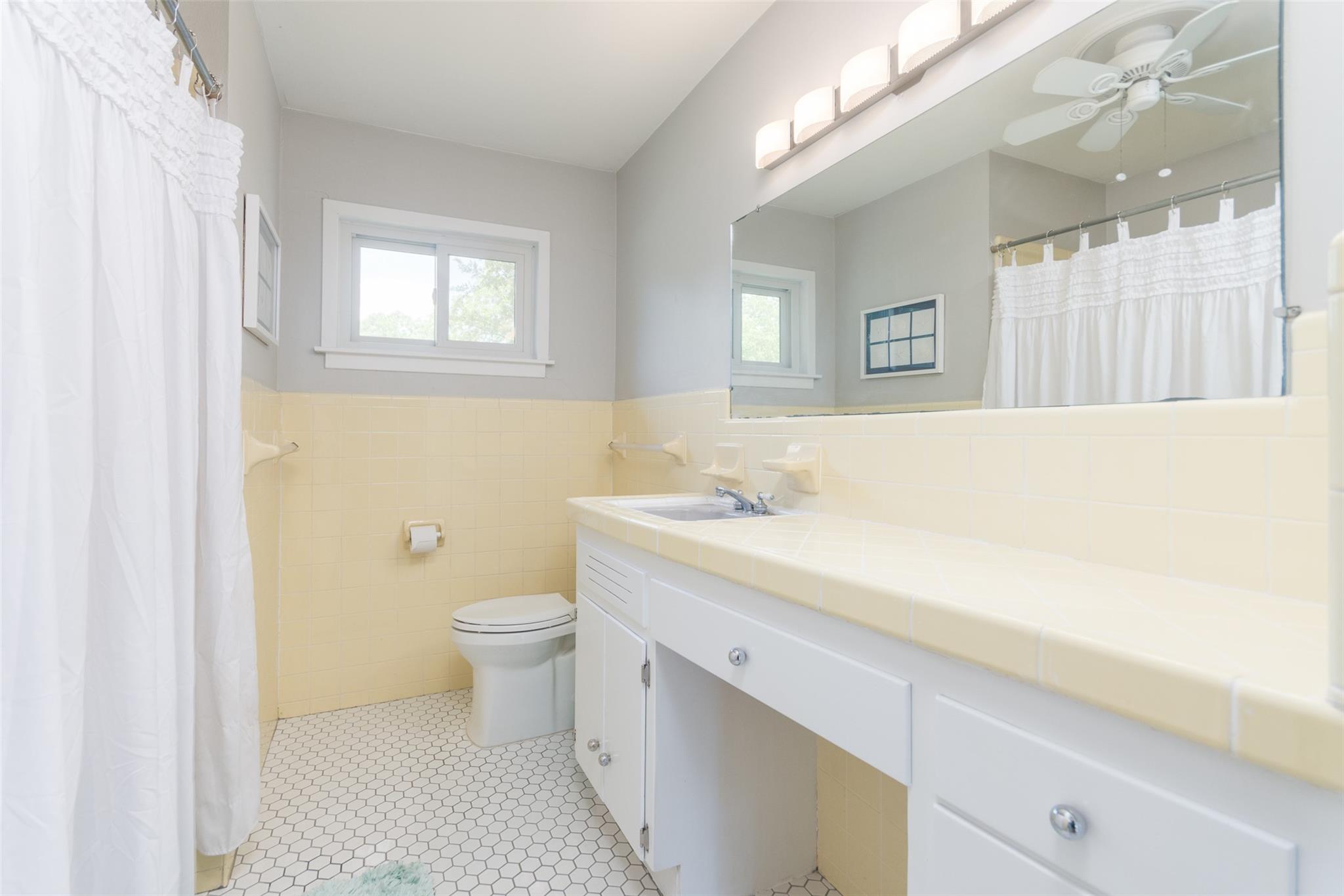 4507 Pack Saddle Pass, Austin, TX 78745