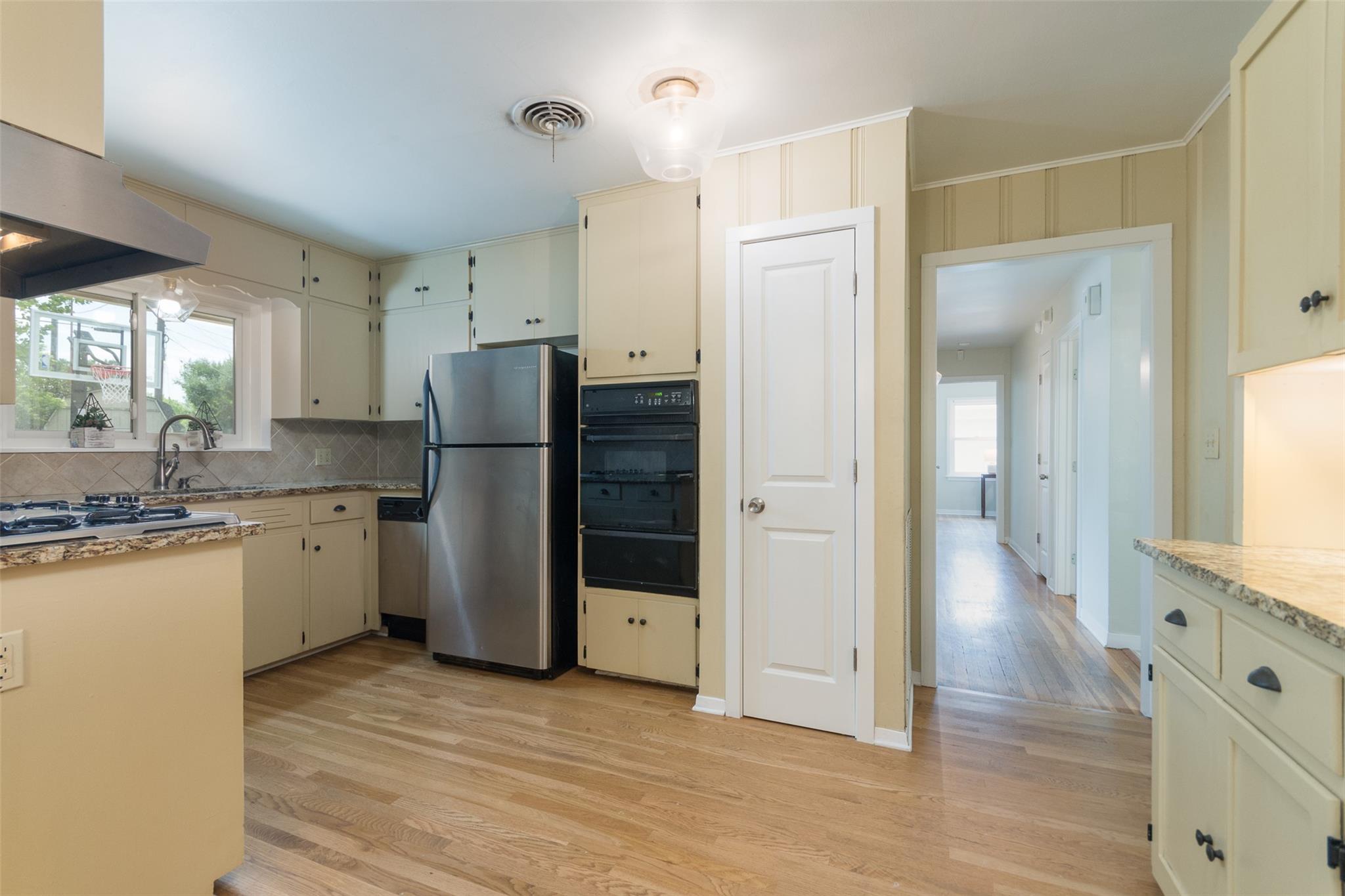 4507 Pack Saddle Pass, Austin, TX 78745