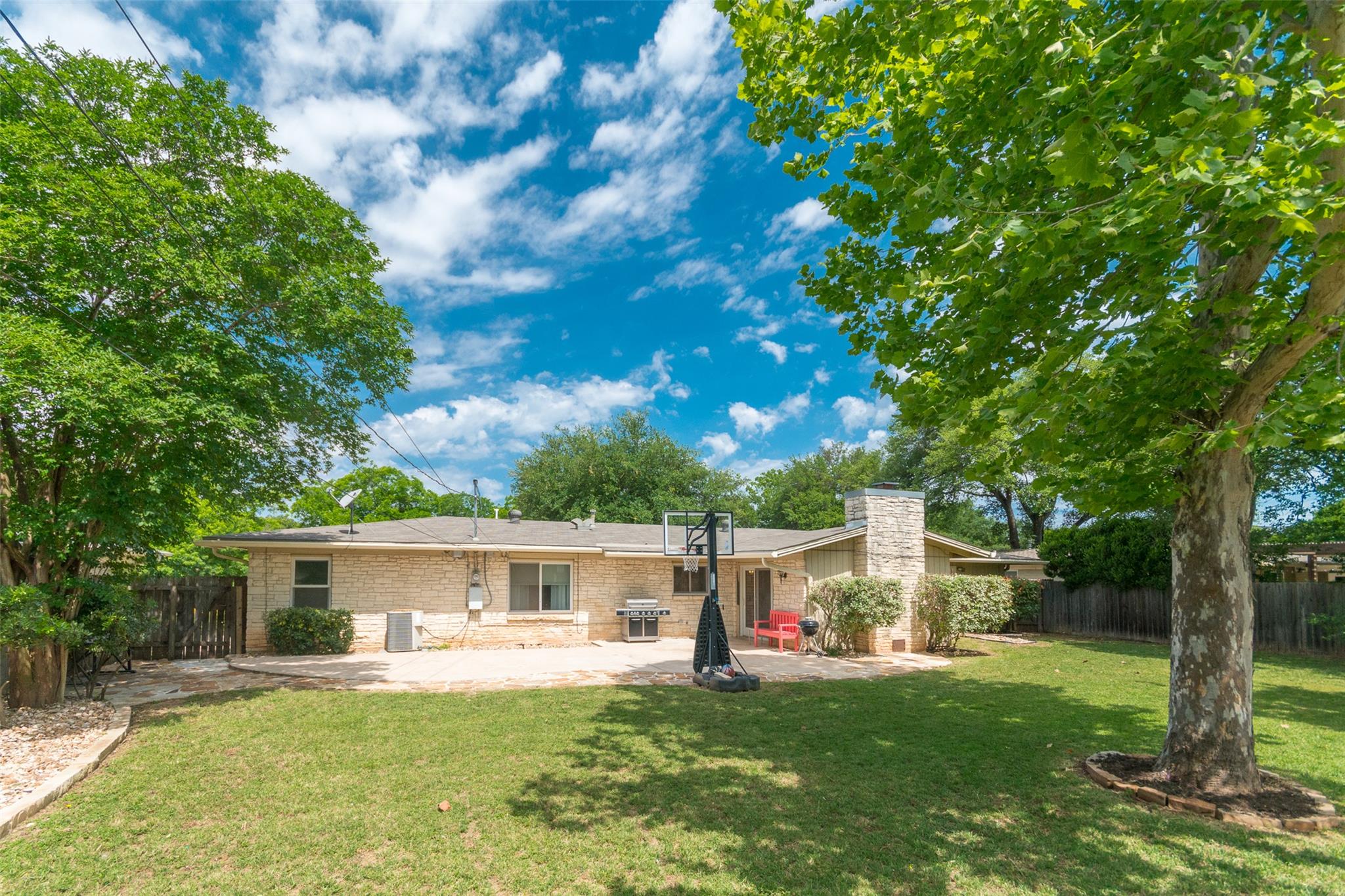 4507 Pack Saddle Pass, Austin, TX 78745