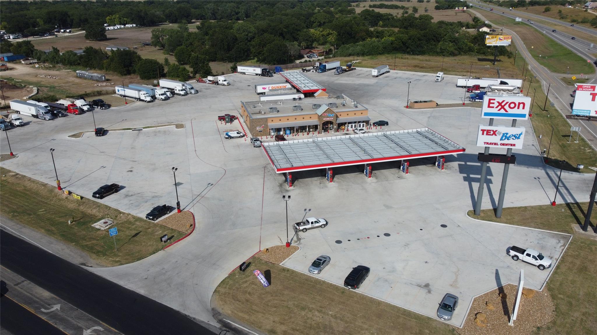 1951 South Magnolia, Luling, TX 78648