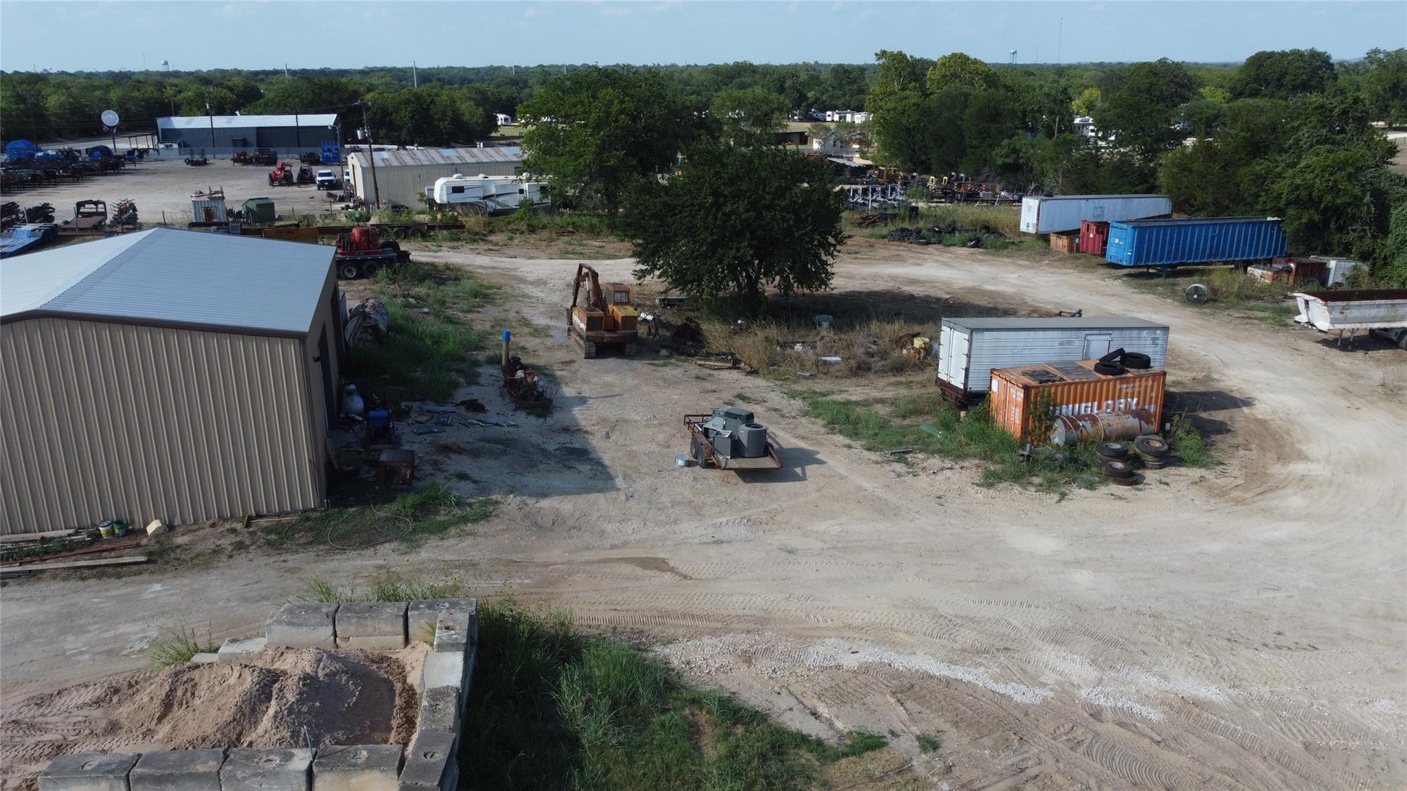 1951 South Magnolia, Luling, TX 78648