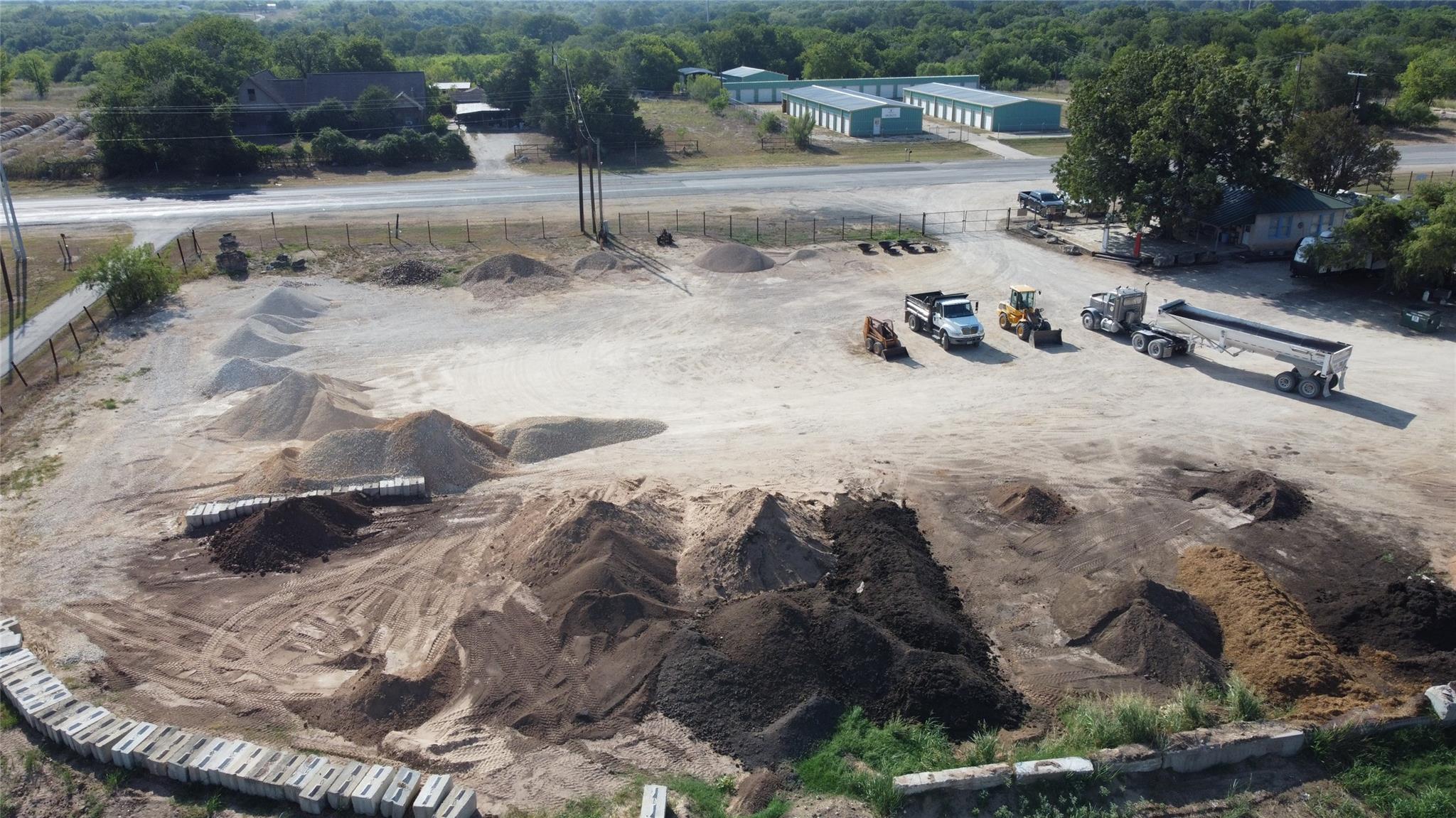 1951 South Magnolia, Luling, TX 78648