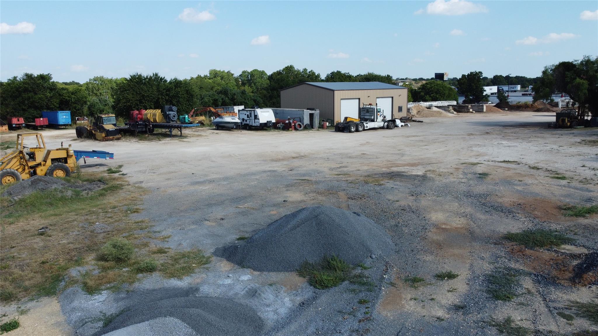 1951 South Magnolia, Luling, TX 78648