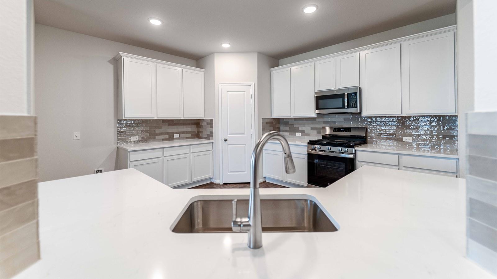 525 Lost Tree Dr, Buda, TX 78610