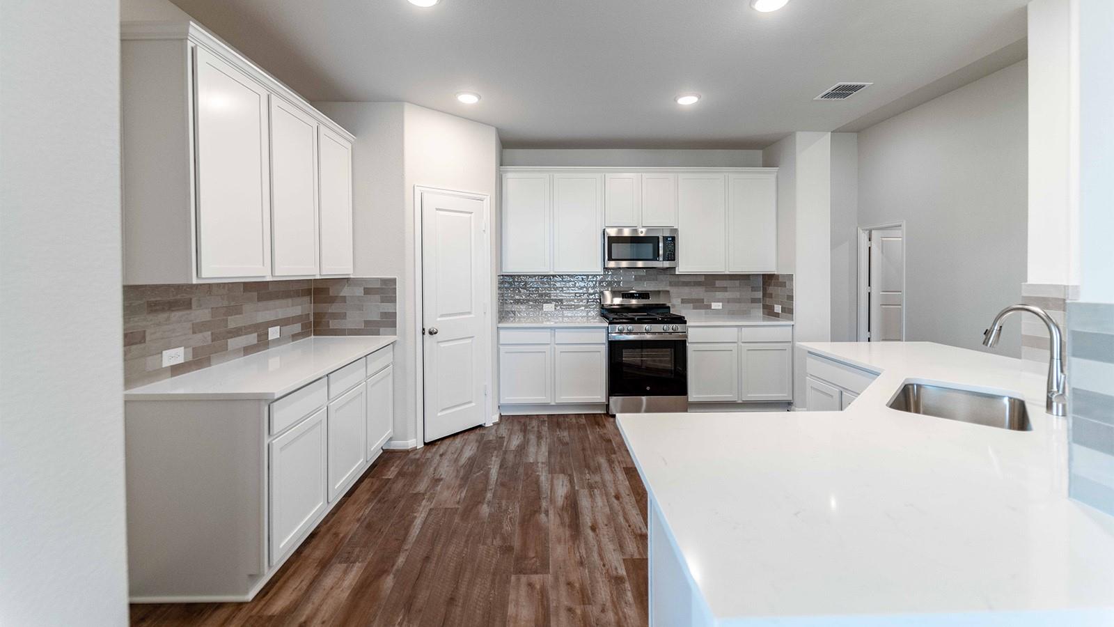 525 Lost Tree Dr, Buda, TX 78610