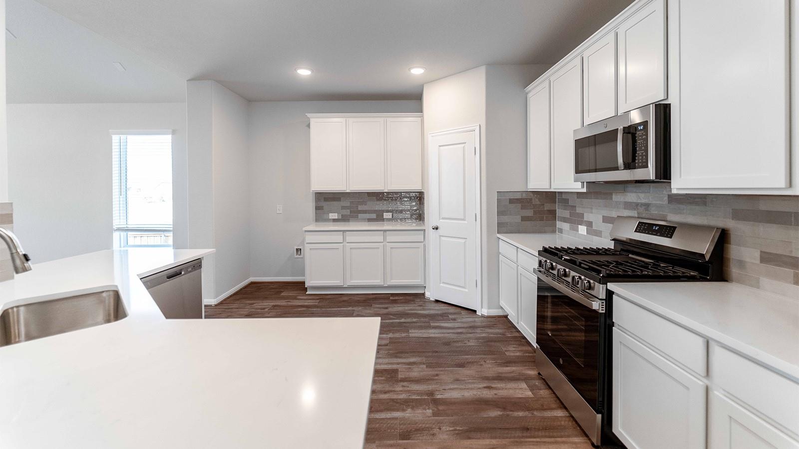 525 Lost Tree Dr, Buda, TX 78610