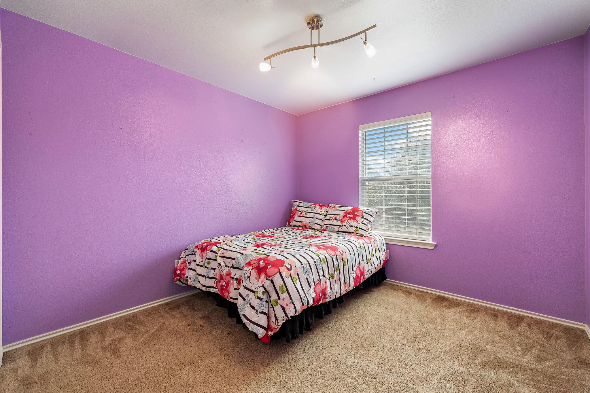 114 Almquist St, Hutto, TX 78634