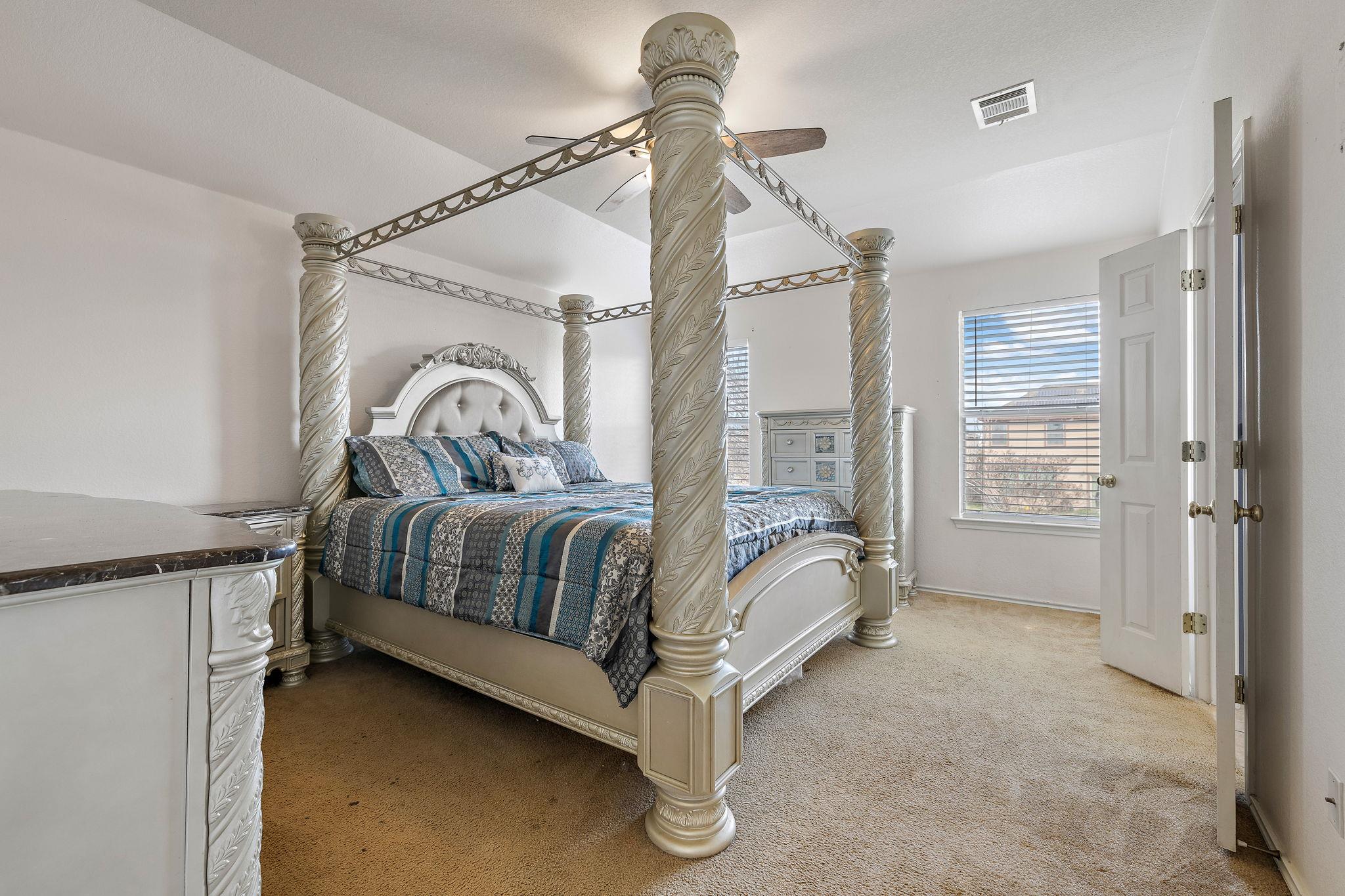 114 Almquist St, Hutto, TX 78634