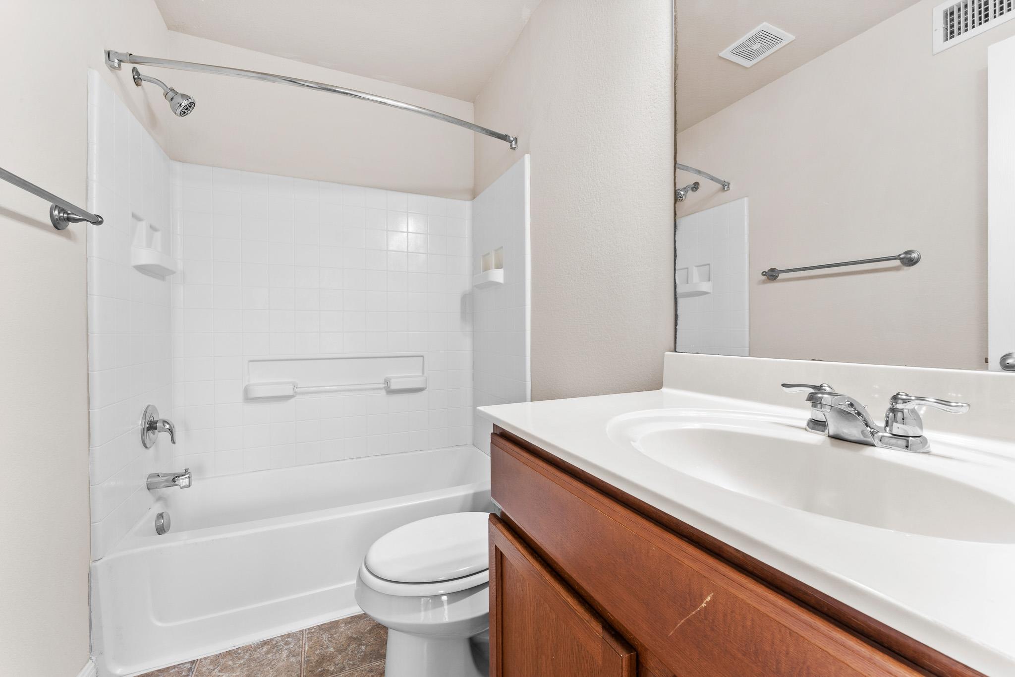 320 Trestle Tree # 32, San Marcos, TX 78666