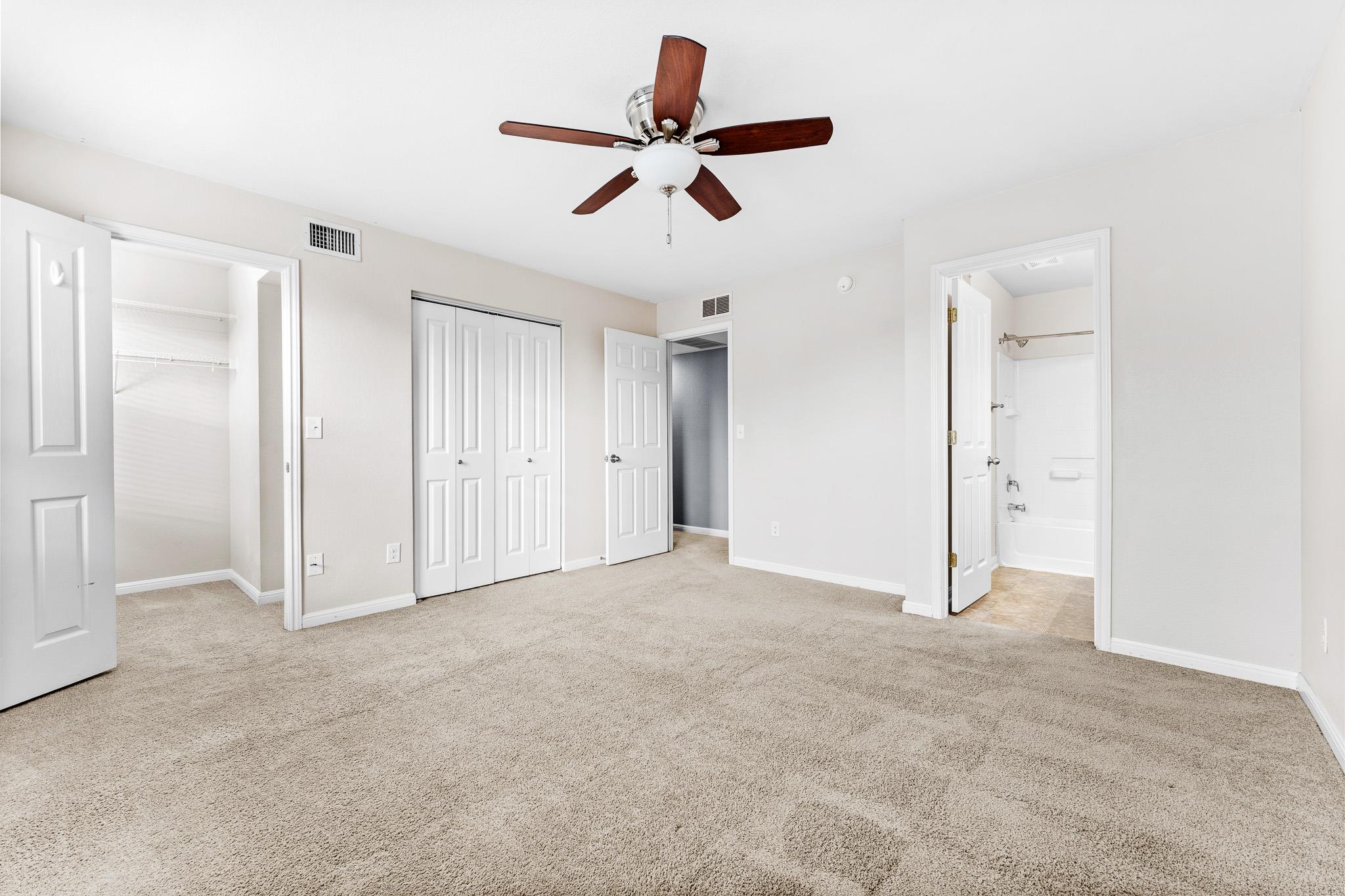 320 Trestle Tree # 32, San Marcos, TX 78666