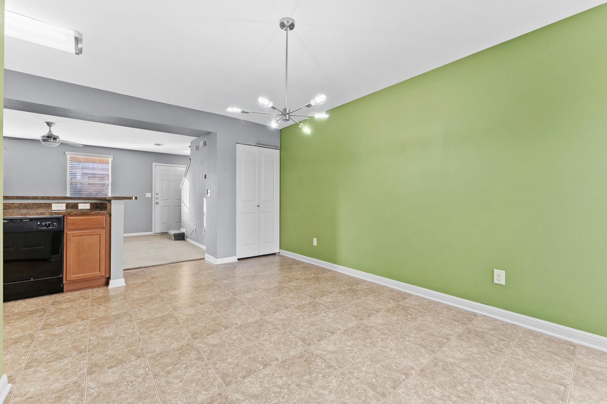 320 Trestle Tree # 32, San Marcos, TX 78666