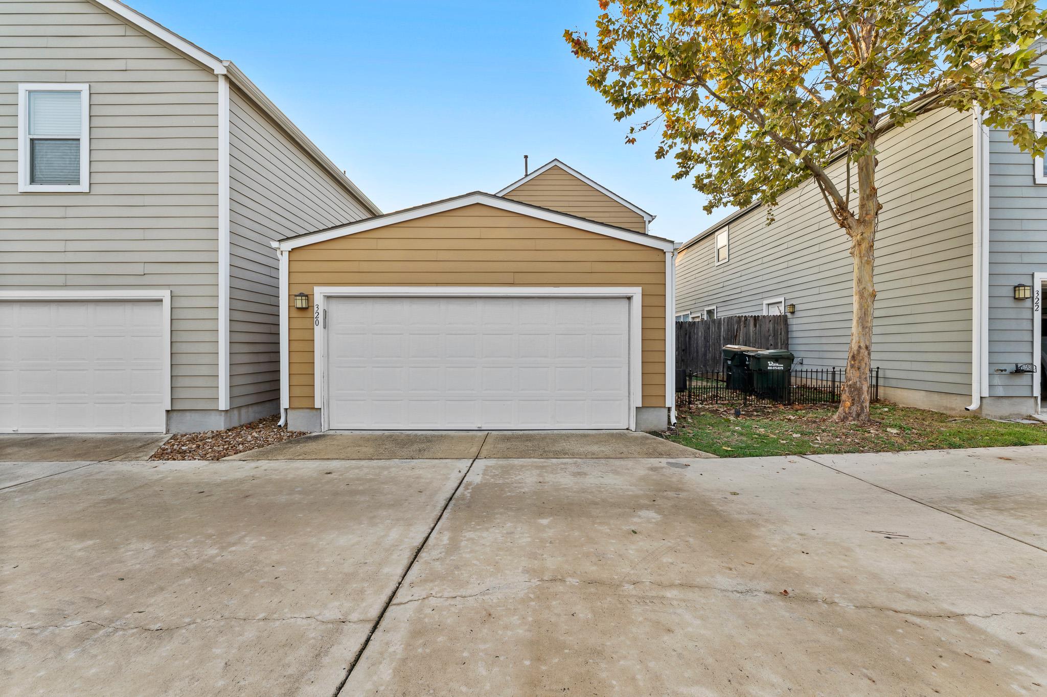 320 Trestle Tree # 32, San Marcos, TX 78666