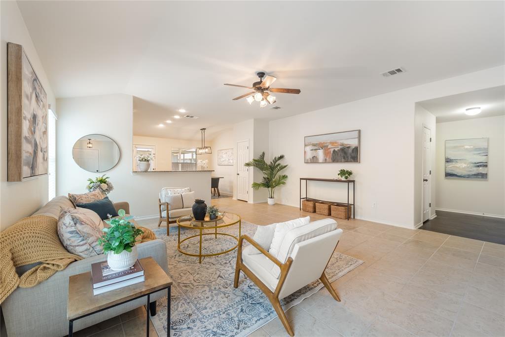 790 Middle Crk, Buda, TX 78610