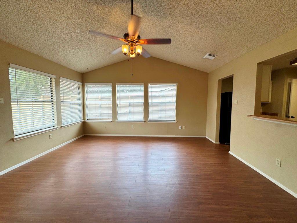 1002 Great Britain Blvd, Austin, TX 78748