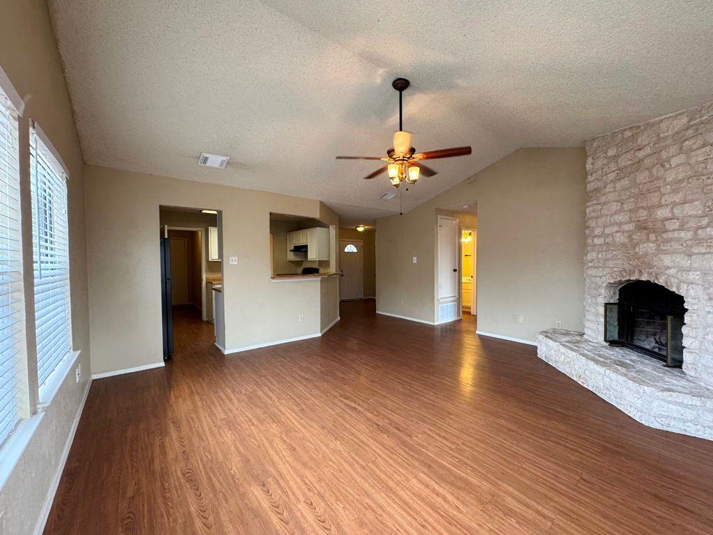 1002 Great Britain Blvd, Austin, TX 78748