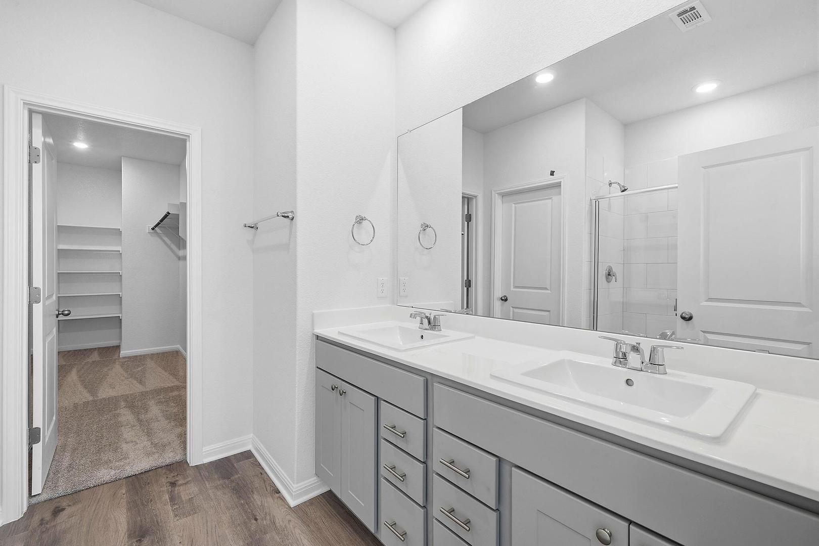 121 Hatari, Jarrell, TX 76537