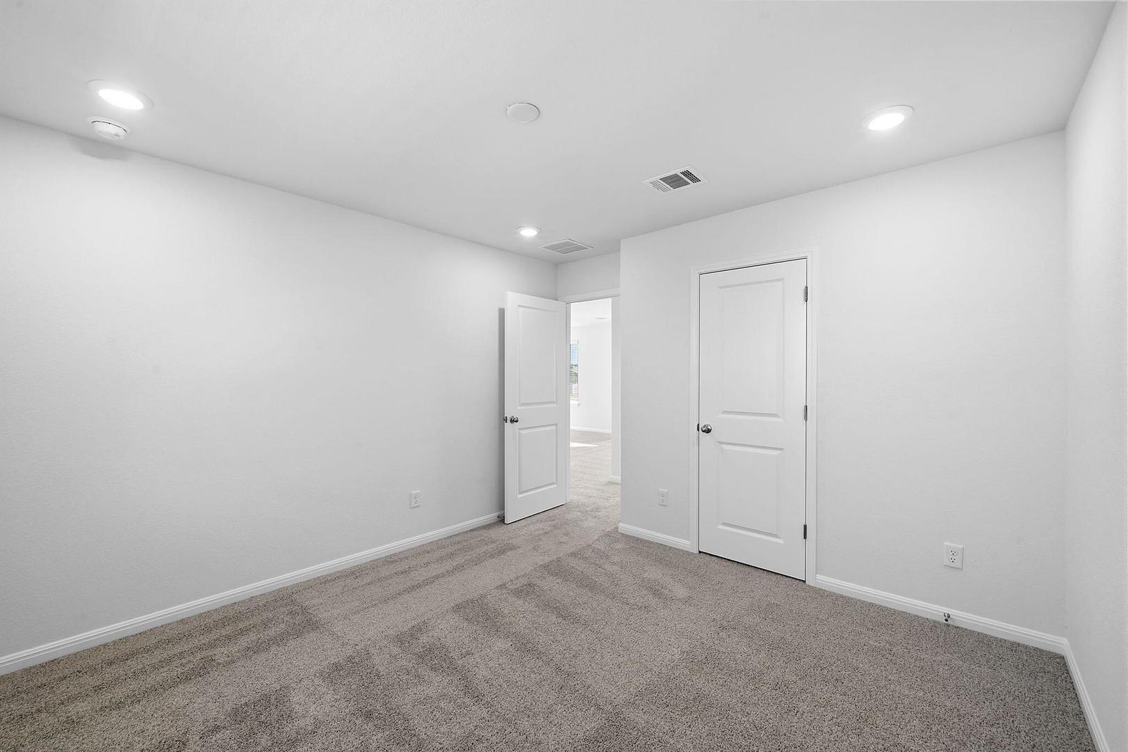 121 Hatari, Jarrell, TX 76537