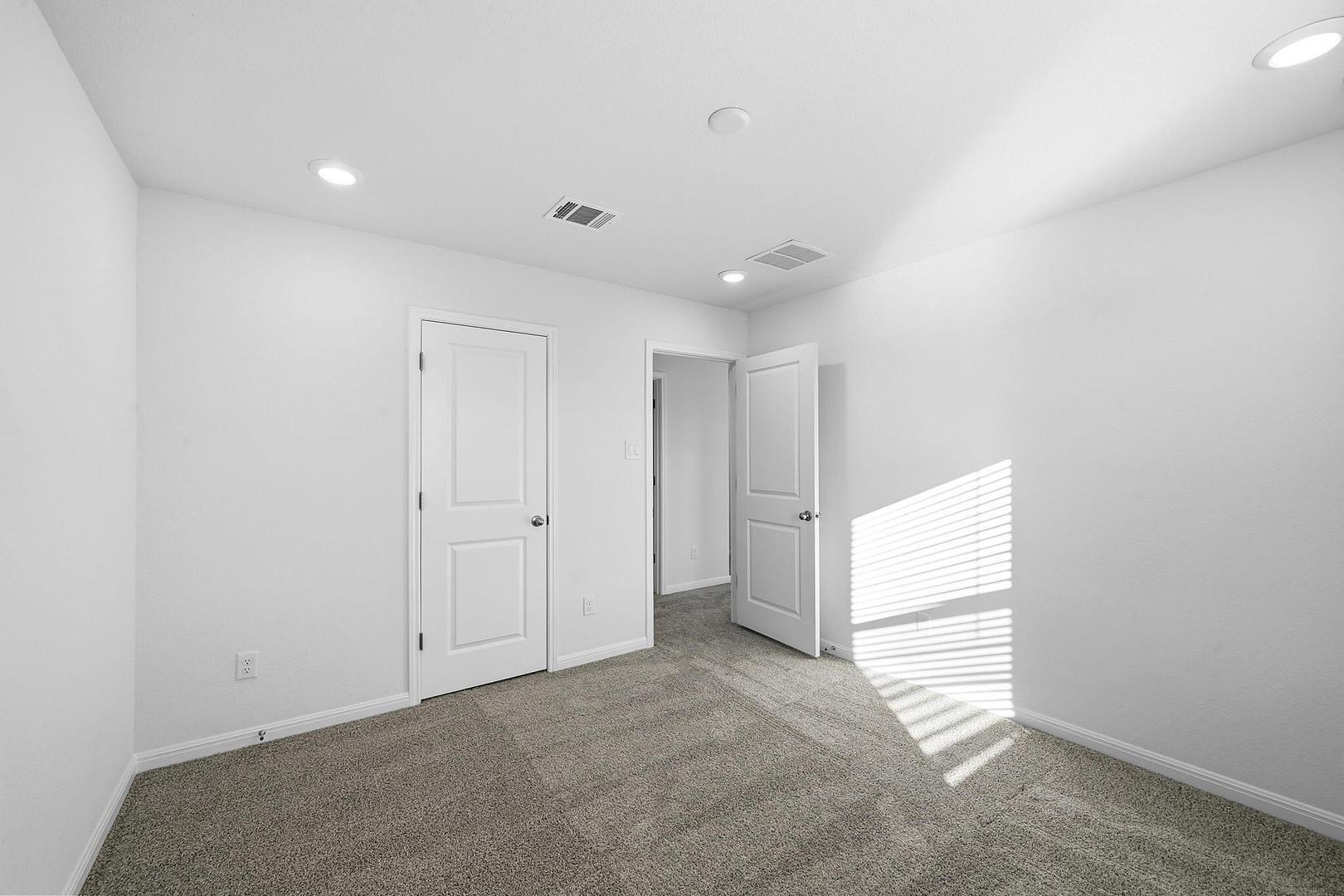 121 Hatari, Jarrell, TX 76537