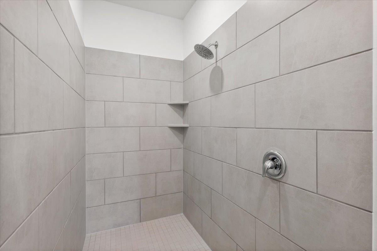 227 Rodney Boat Rd, Kyle, TX 78640