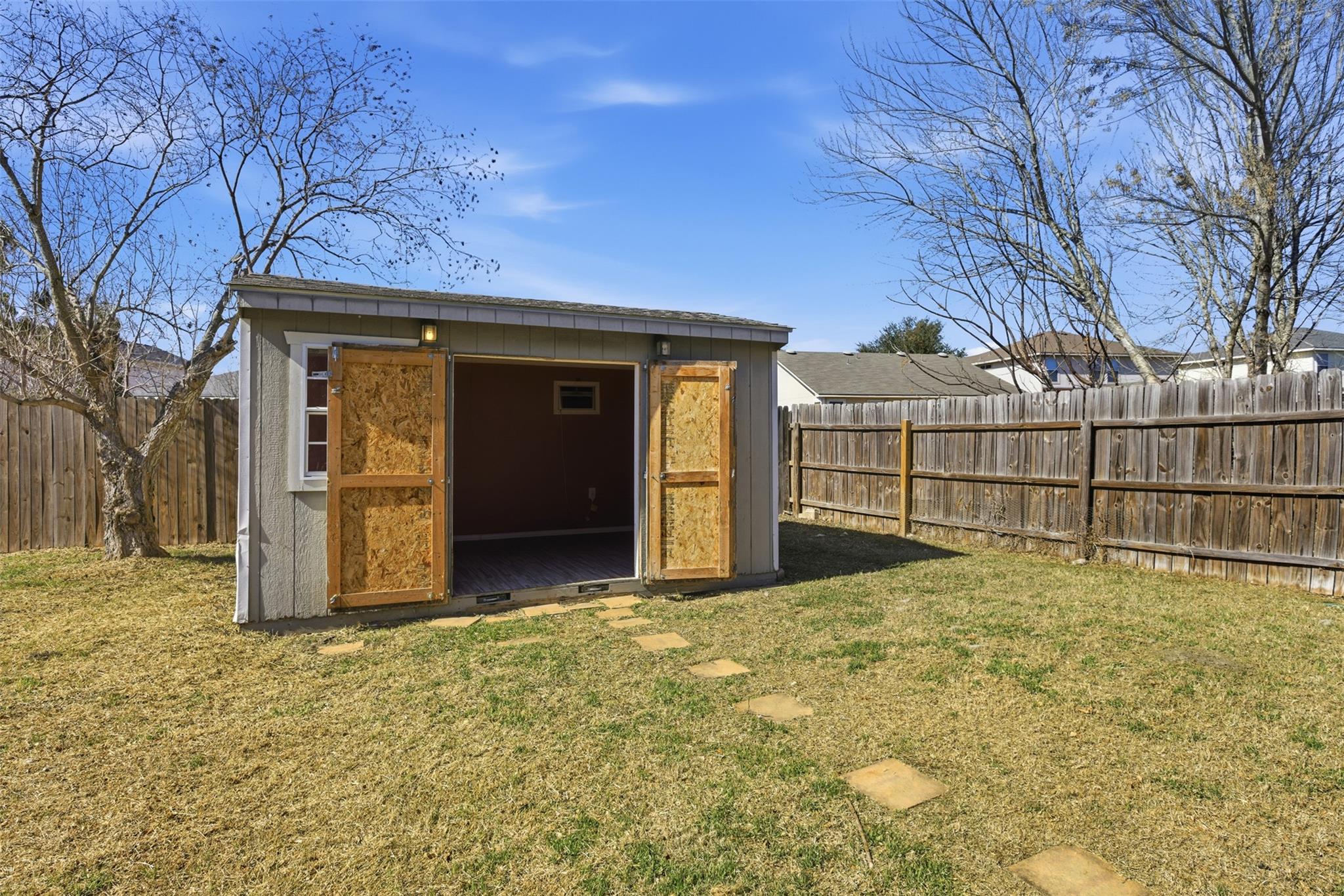 709 Lavaca Loop, Elgin, TX 78621