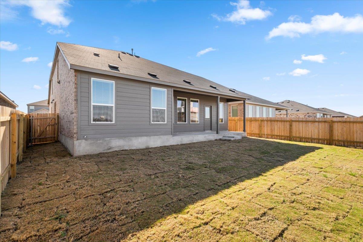 191 Rodney Boat Rd, Kyle, TX 78640