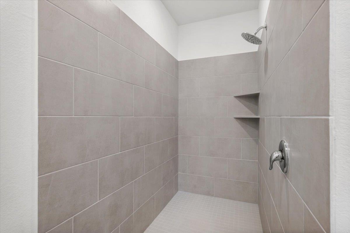 191 Rodney Boat Rd, Kyle, TX 78640