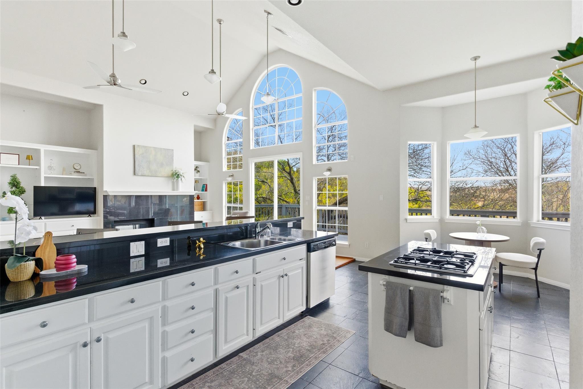 5620 Sedona Dr, Austin, TX 78759