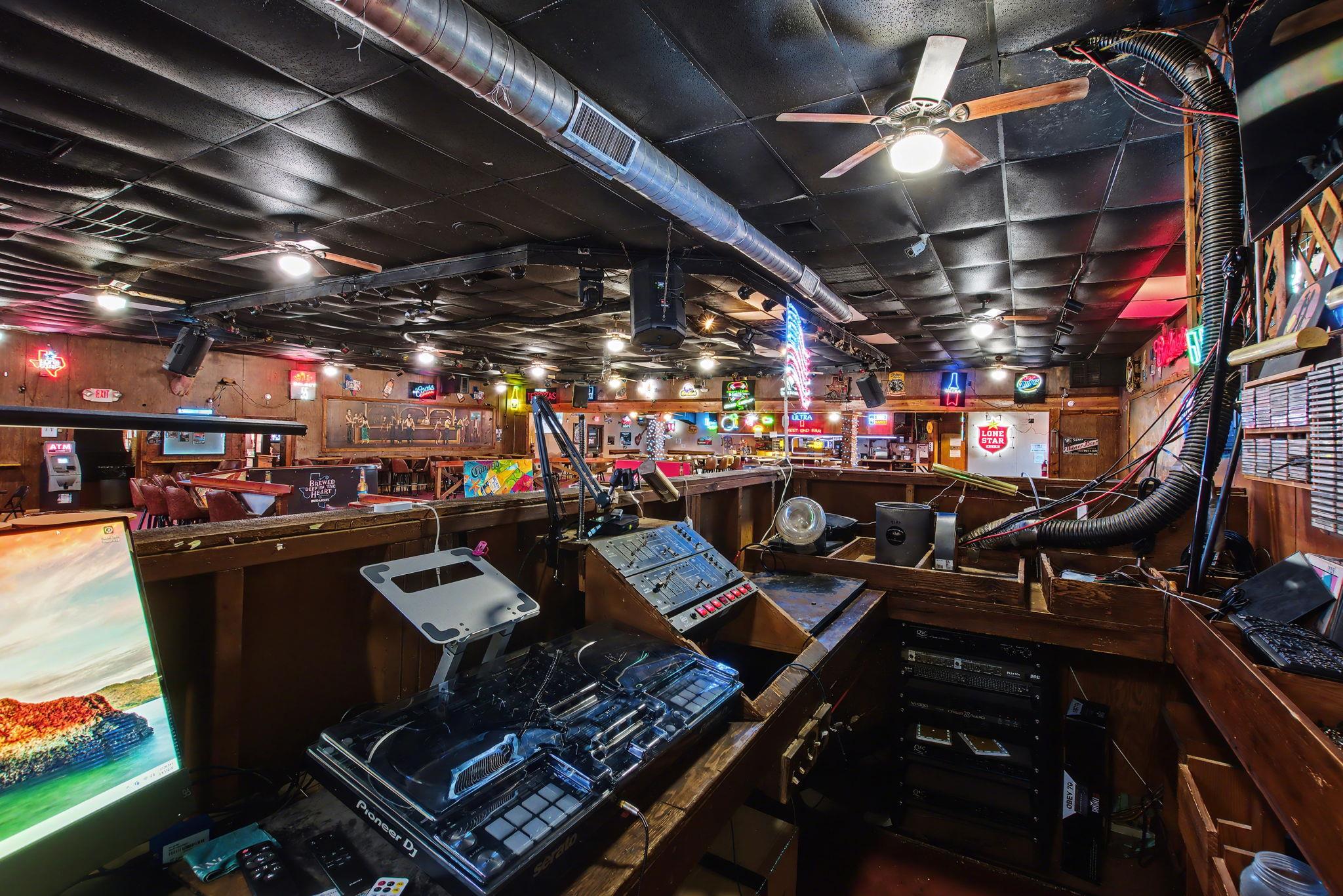 15615 E State Highway 29, Buchanan Dam, TX 78609