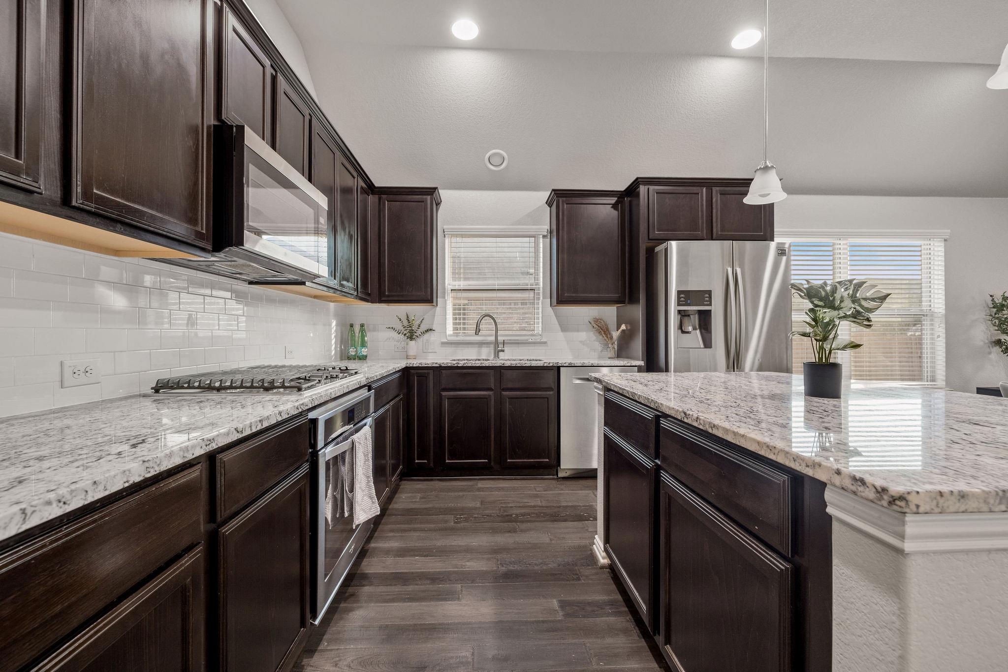 232 Coral Berry Dr, Buda, TX 78610