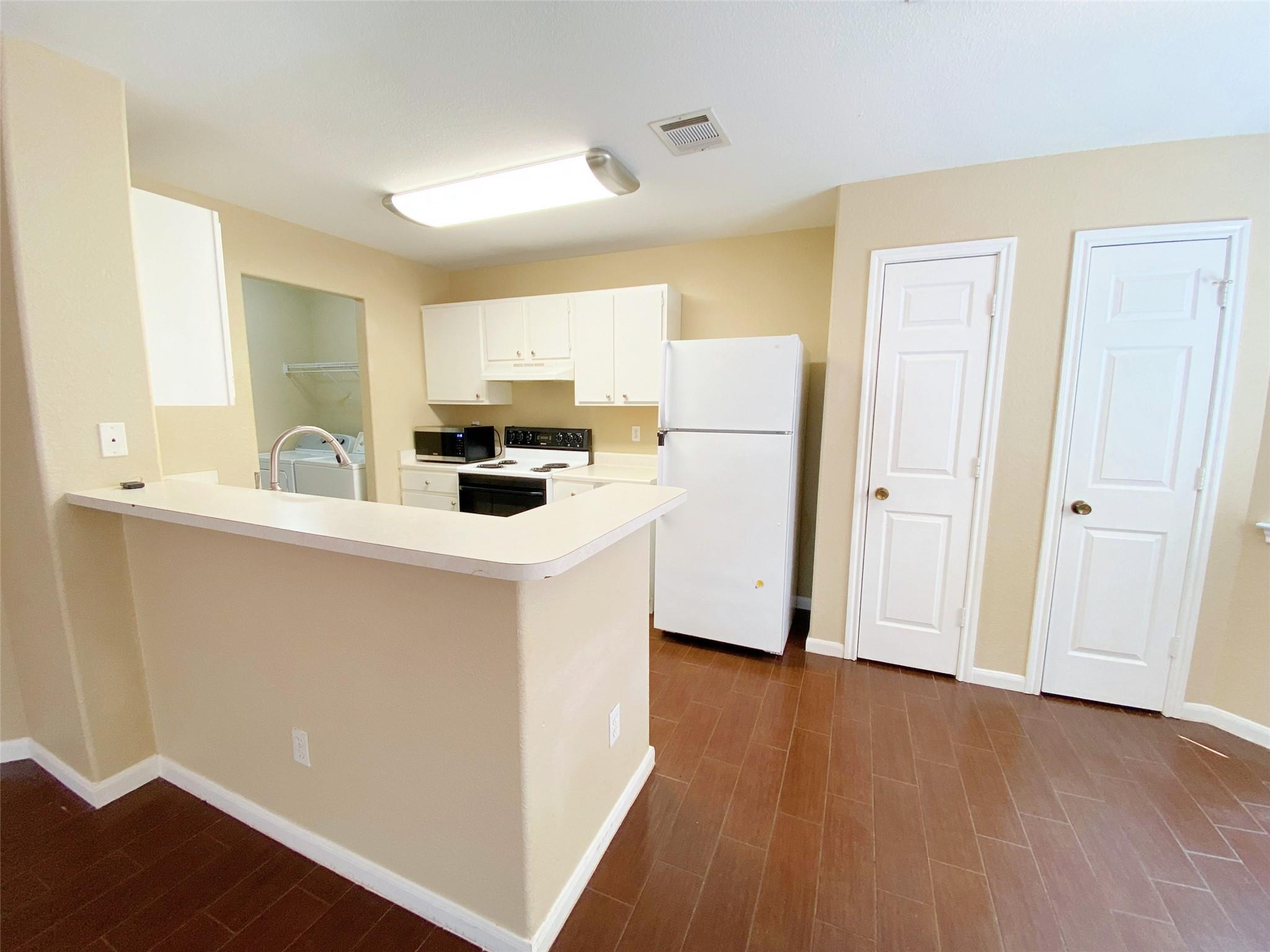 833 Sagewood Trl, San Marcos, TX 78666