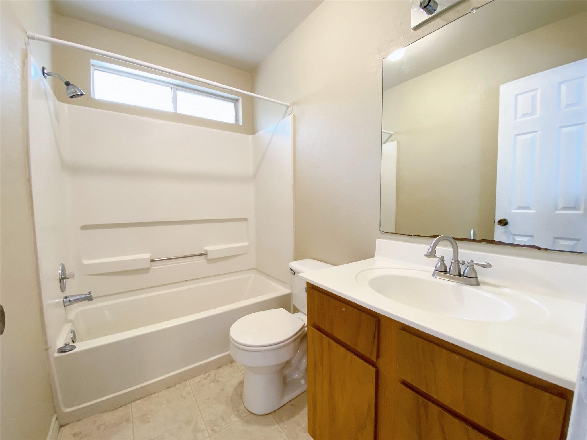 833 Sagewood Trl, San Marcos, TX 78666